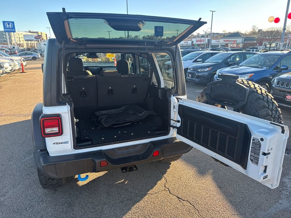Used 2024 Jeep Wrangler Unlimited image 8