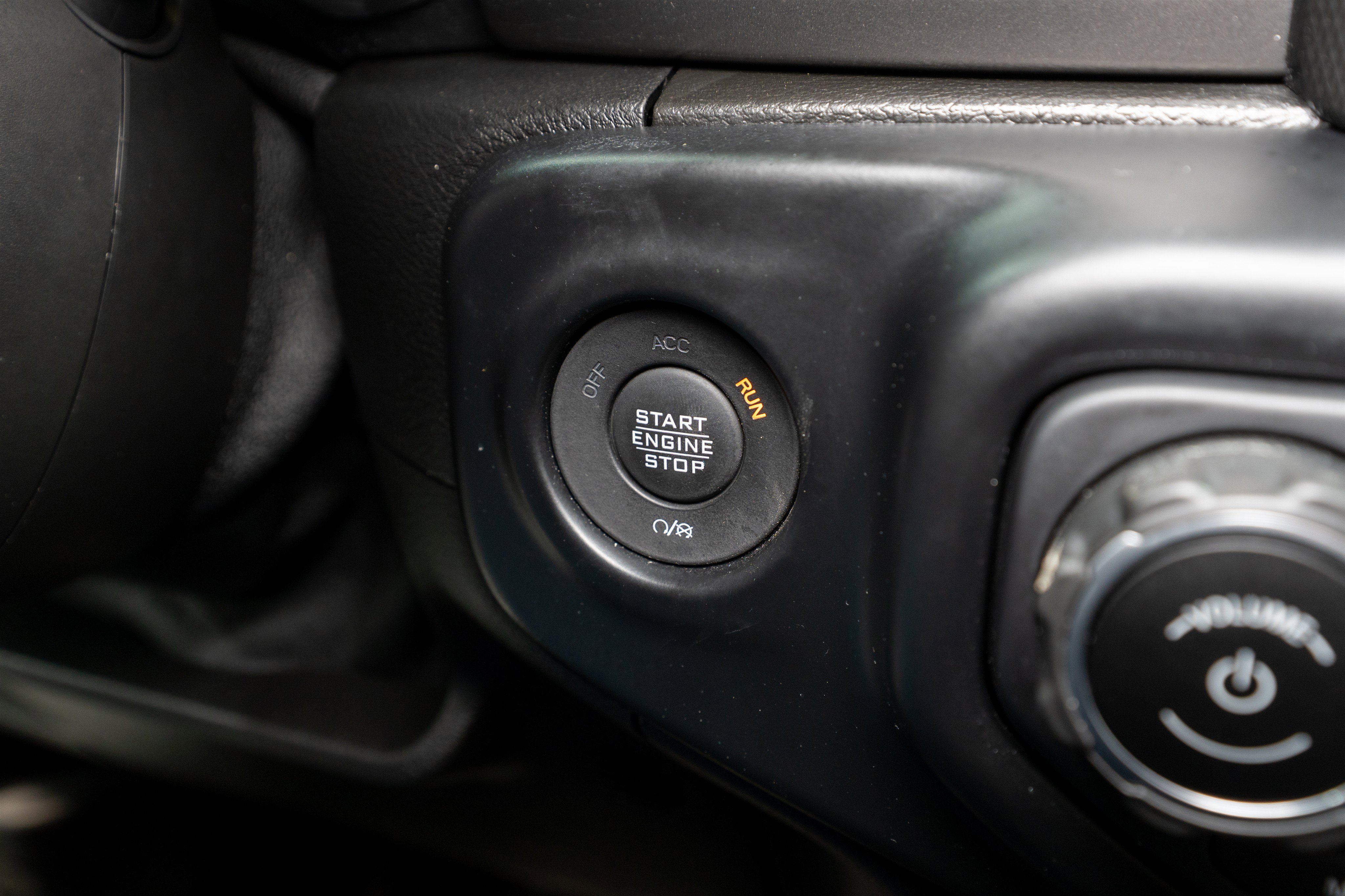 Used 2022 Jeep Gladiator Sport image 27