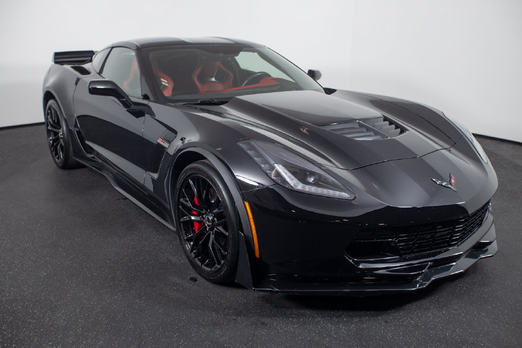 Used 2015 Chevrolet Corvette Z06 w/ 3LZ Preferred Equipment Group RWD image 23
