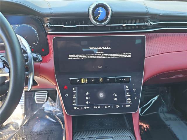 Used 2023 Maserati Grecale Modena AWD/4WD image 21