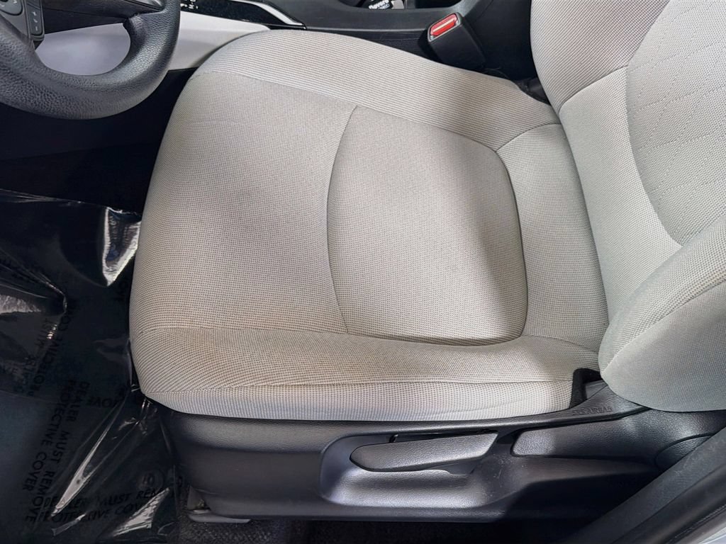 Used 2024 Toyota Corolla Cross L AWD/4WD image 19