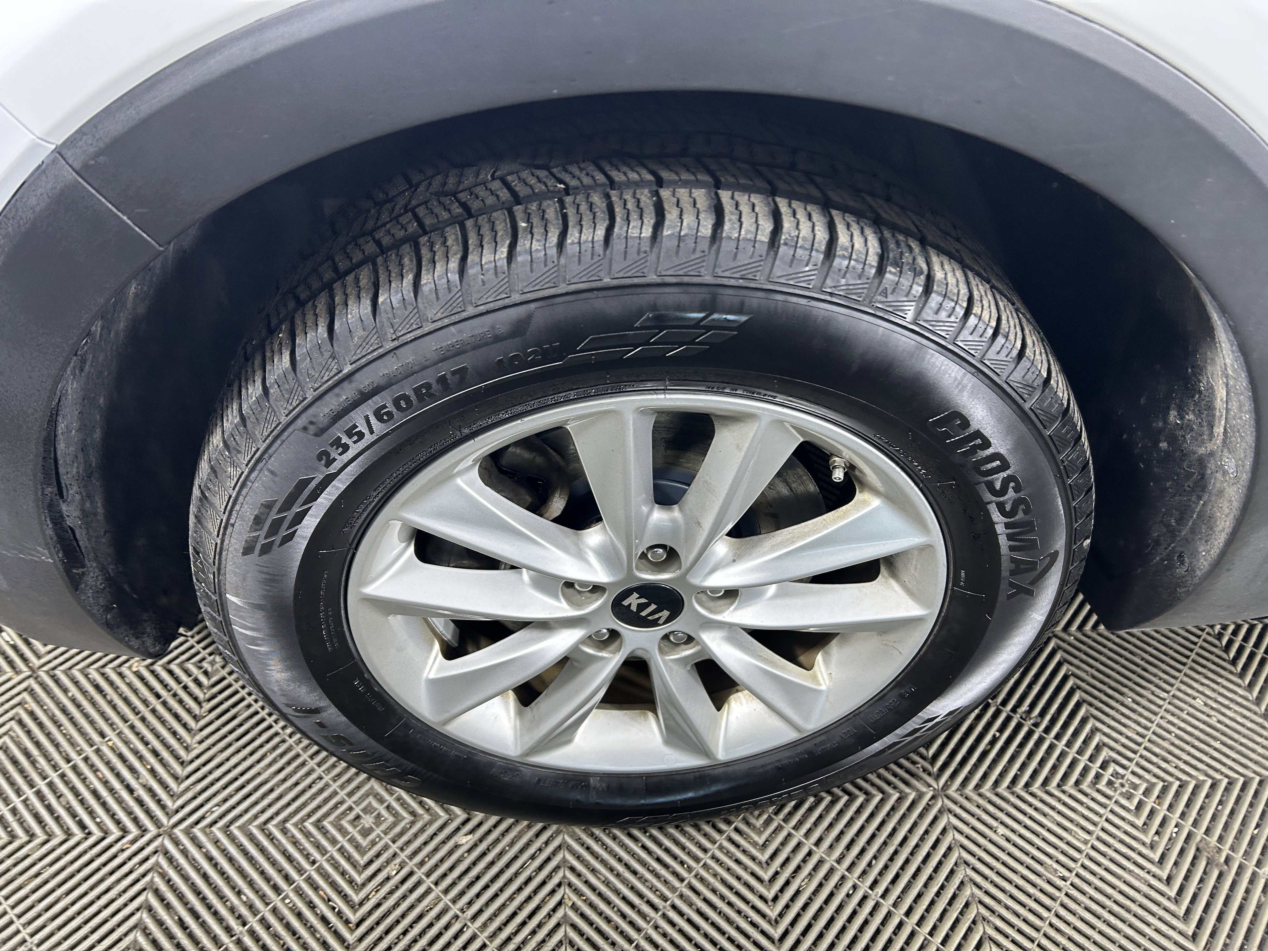 Used 2019 Kia Sorento AWD image 10