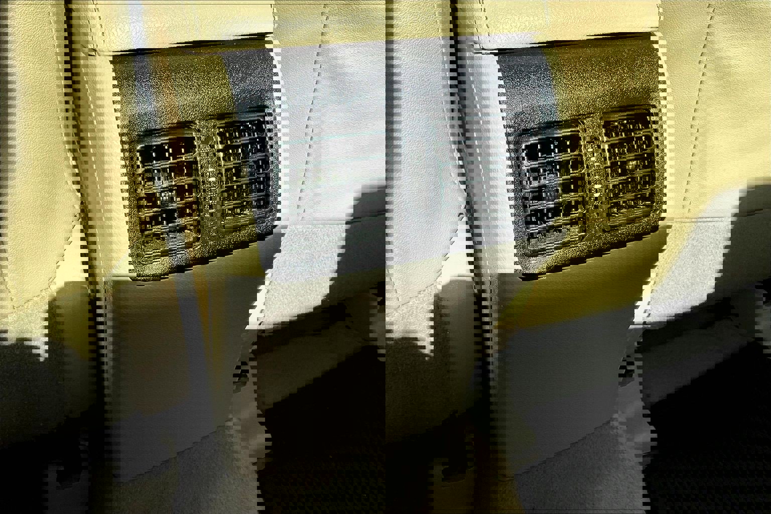 Used 2017 Toyota Camry XLE image 33