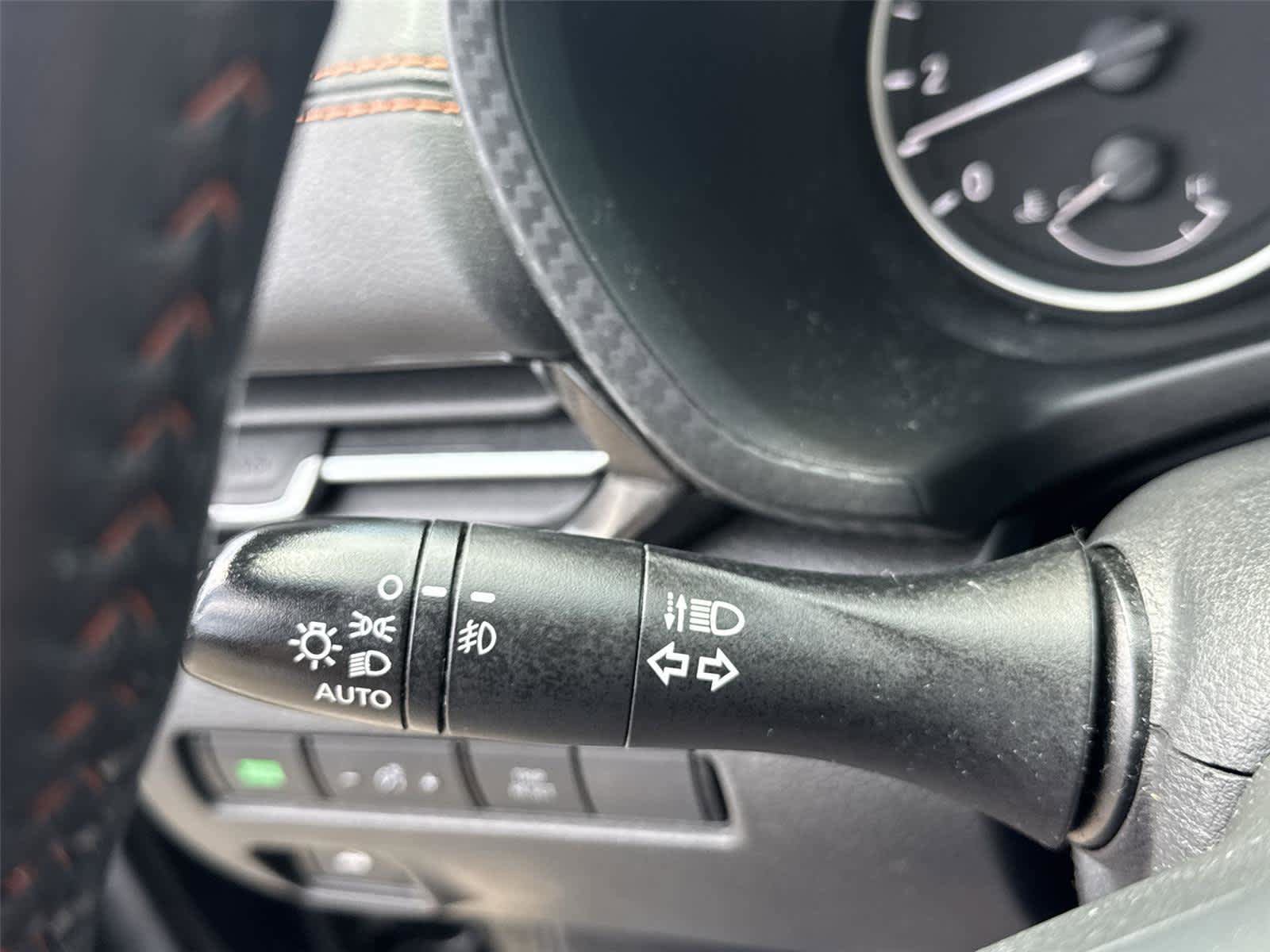 Used 2020 Nissan Sentra SR w/ Premium Package FWD image 24