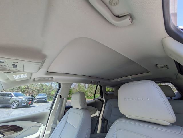 Used 2019 GMC Terrain Denali w/ Advanced Safety Package AWD/4WD image 28