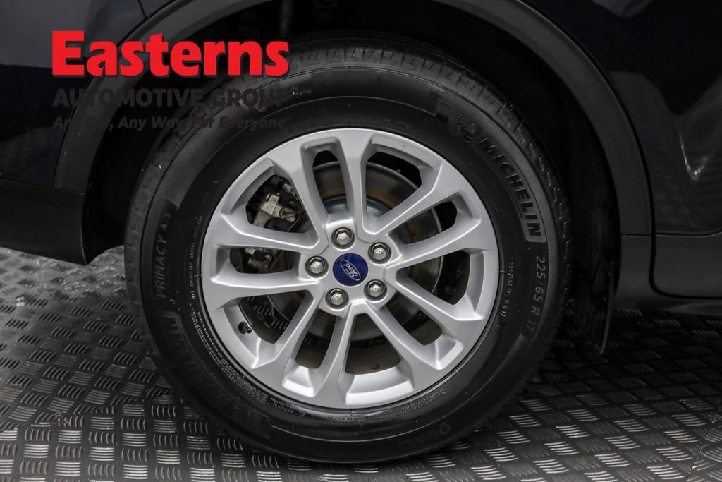 Used 2021 Ford Escape SE image 28