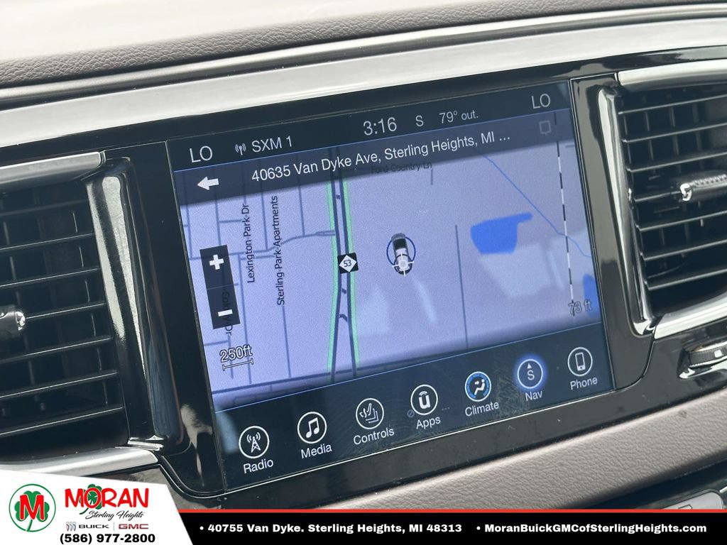 Used 2017 Chrysler Pacifica Touring-L Plus FWD image 24