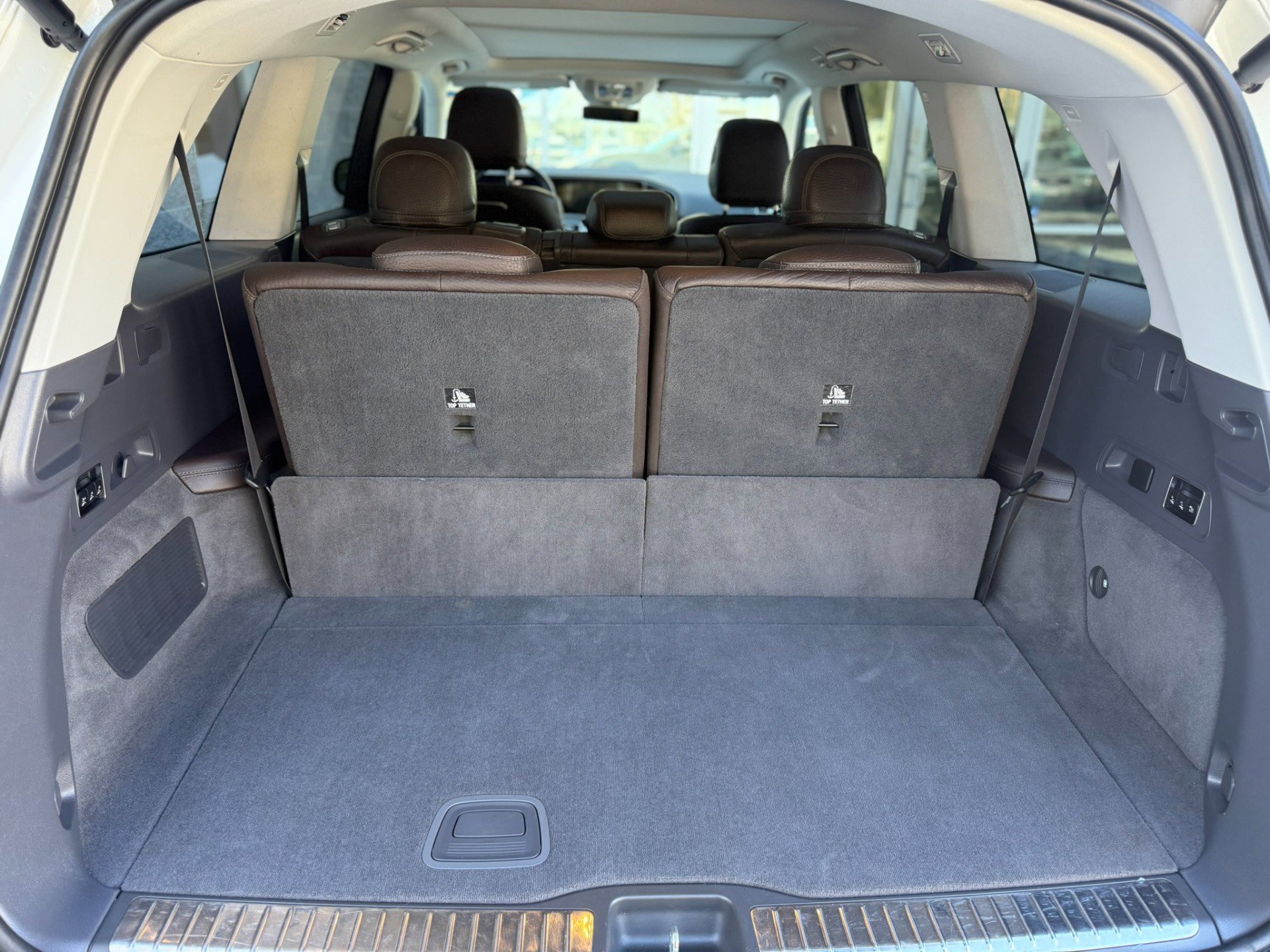 Used 2020 Mercedes-Benz GLS 580 4MATIC image 35