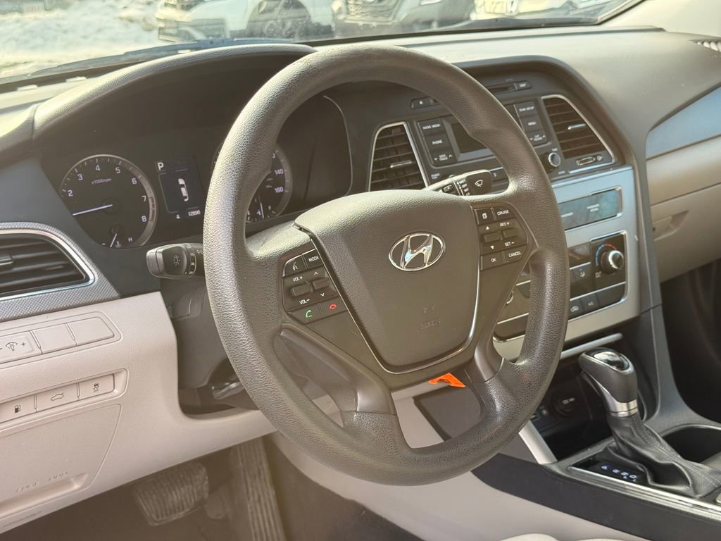Used 2015 Hyundai Sonata SE FWD image 26