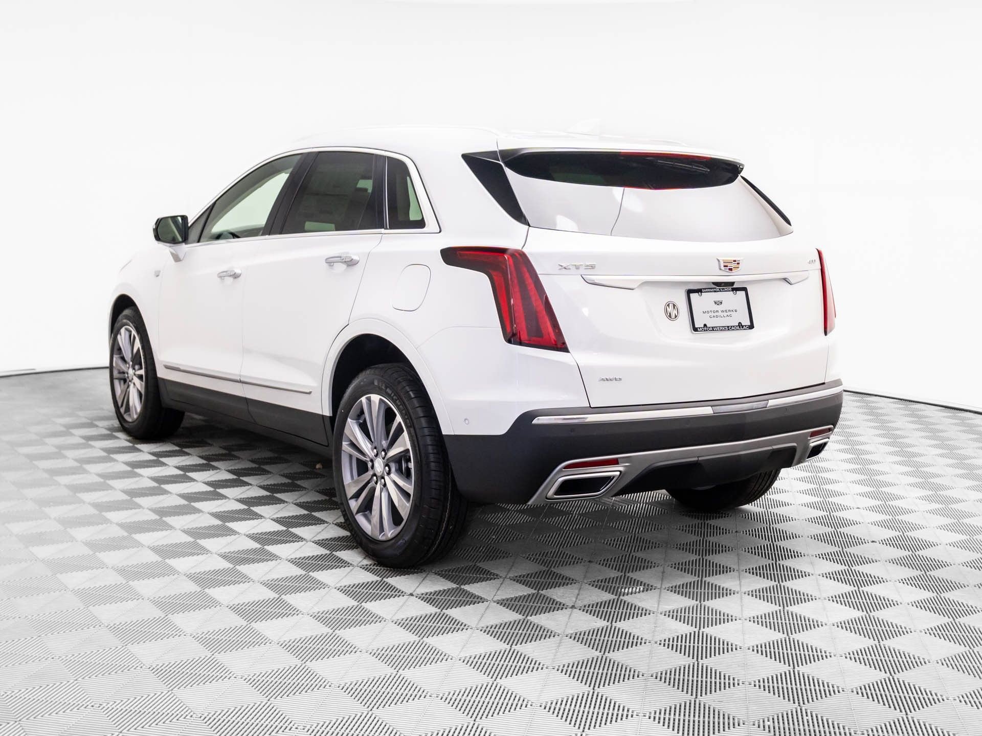 New 2026 Cadillac XT5 Premium Luxury w/ Driver Assist Package AWD/4WD video 3