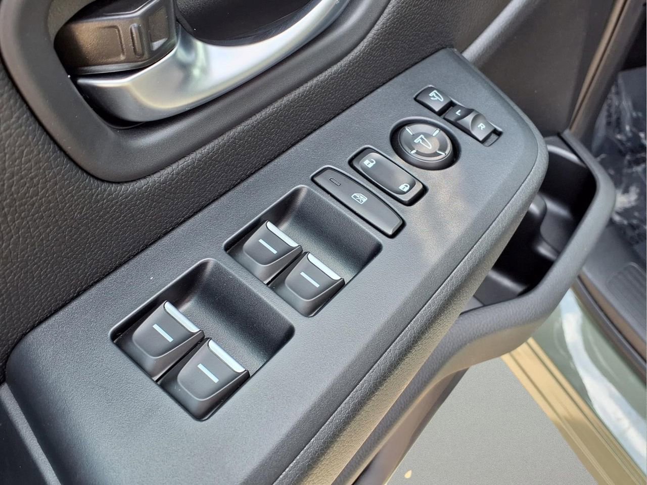 Used 2026 Honda Pilot TrailSport image 18
