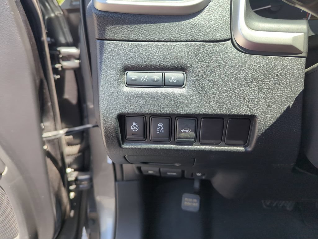 Used 2016 Nissan Murano Platinum w/ Platinum Technology Package FWD image 20