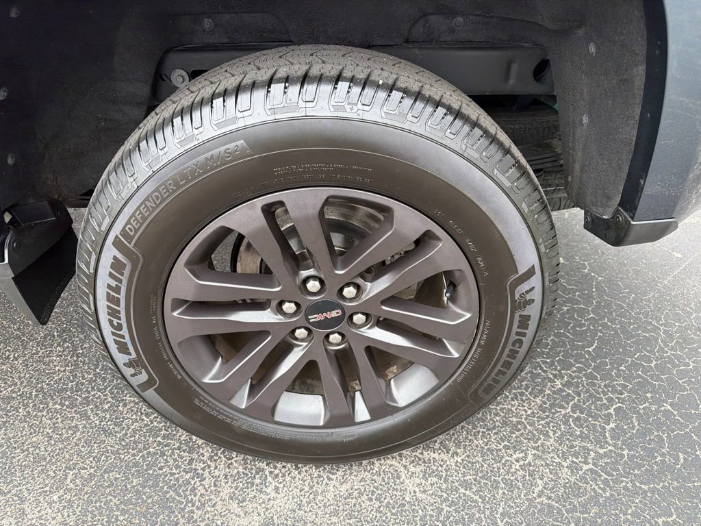 Used 2019 GMC Canyon SLE w/ Elevation Edition AWD/4WD image 9