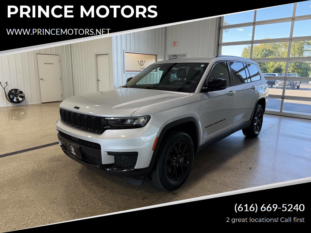 Used 2024 Jeep Grand Cherokee L Laredo image 1