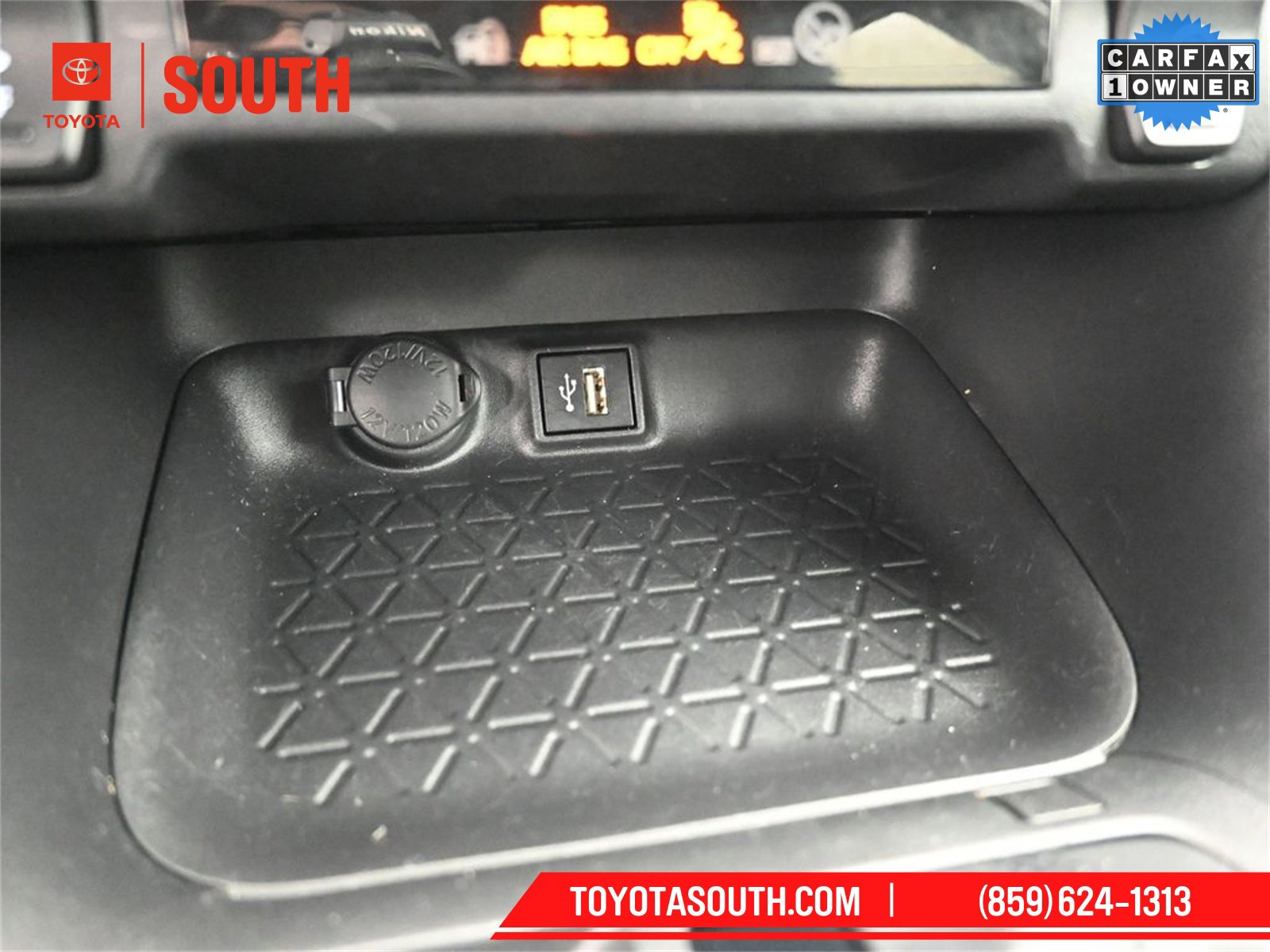 Used 2024 Toyota RAV4 LE image 21