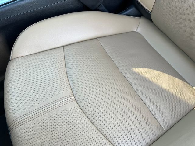 Used 2023 Chevrolet Equinox Premier image 14