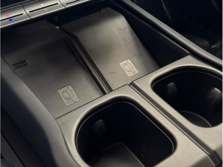 Used 2023 Fisker Ocean Extreme image 15