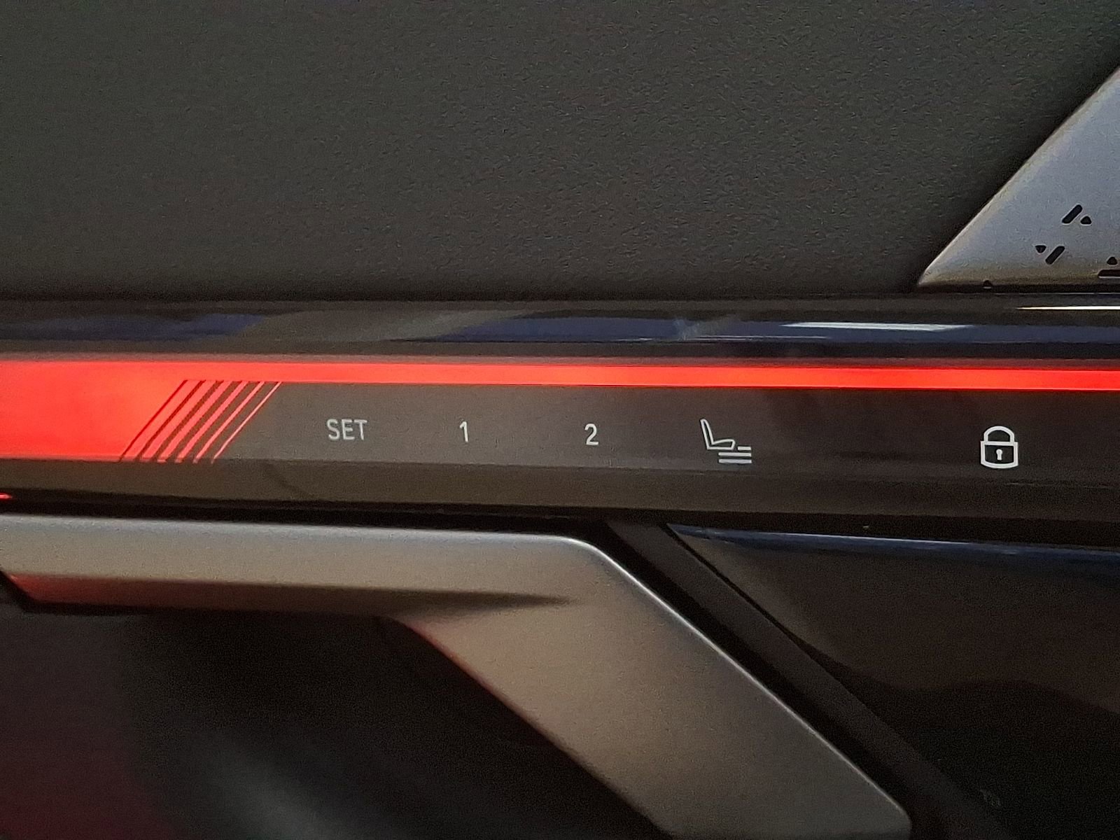 Used 2025 BMW i5 eDrive40i w/ M Sport Package RWD image 24