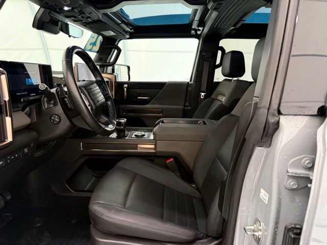 Used 2025 GMC Hummer EV 2X w/ LPO, Roof Cross Rail Package image 14