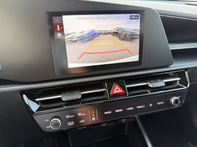 New 2026 Kia Niro LX FWD image 18