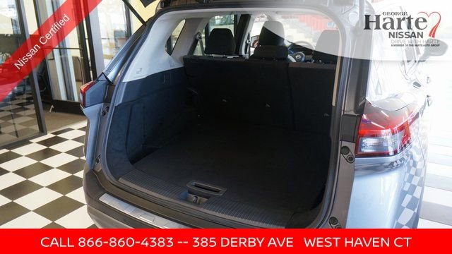 Used 2023 Nissan Rogue SV image 42