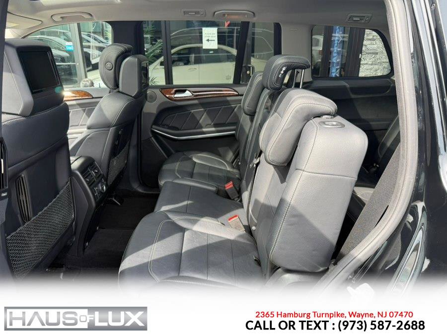 Used 2014 Mercedes-Benz GL 550 4MATIC w/ Driver Assistance Package image 20
