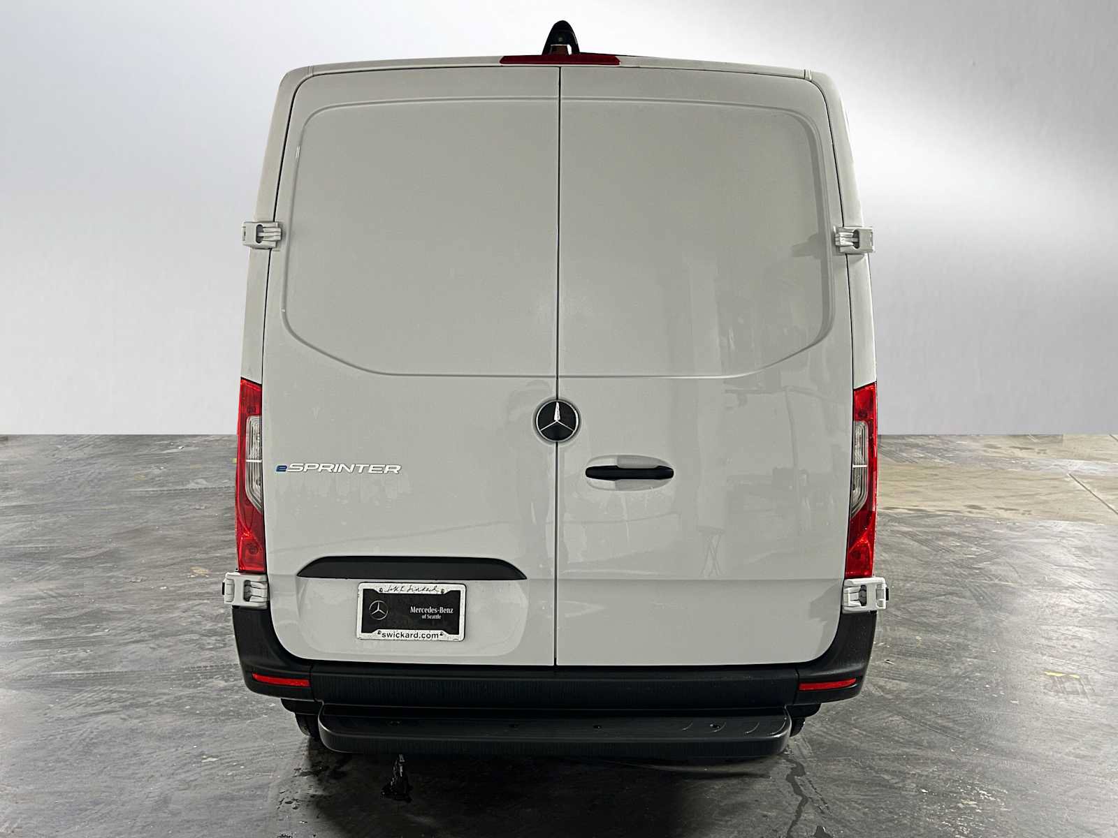 New 2025 Mercedes-Benz eSprinter 144 Cargo image 4