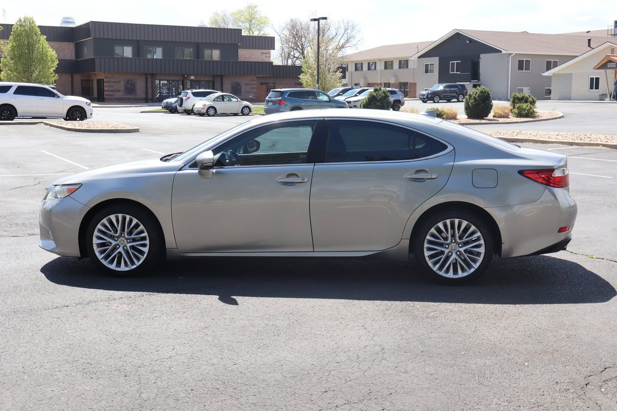 Used 2015 Lexus ES 350 w/ Luxury Package image 9