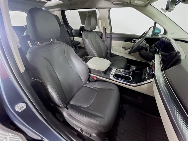Used 2024 Kia Carnival SX Prestige image 33