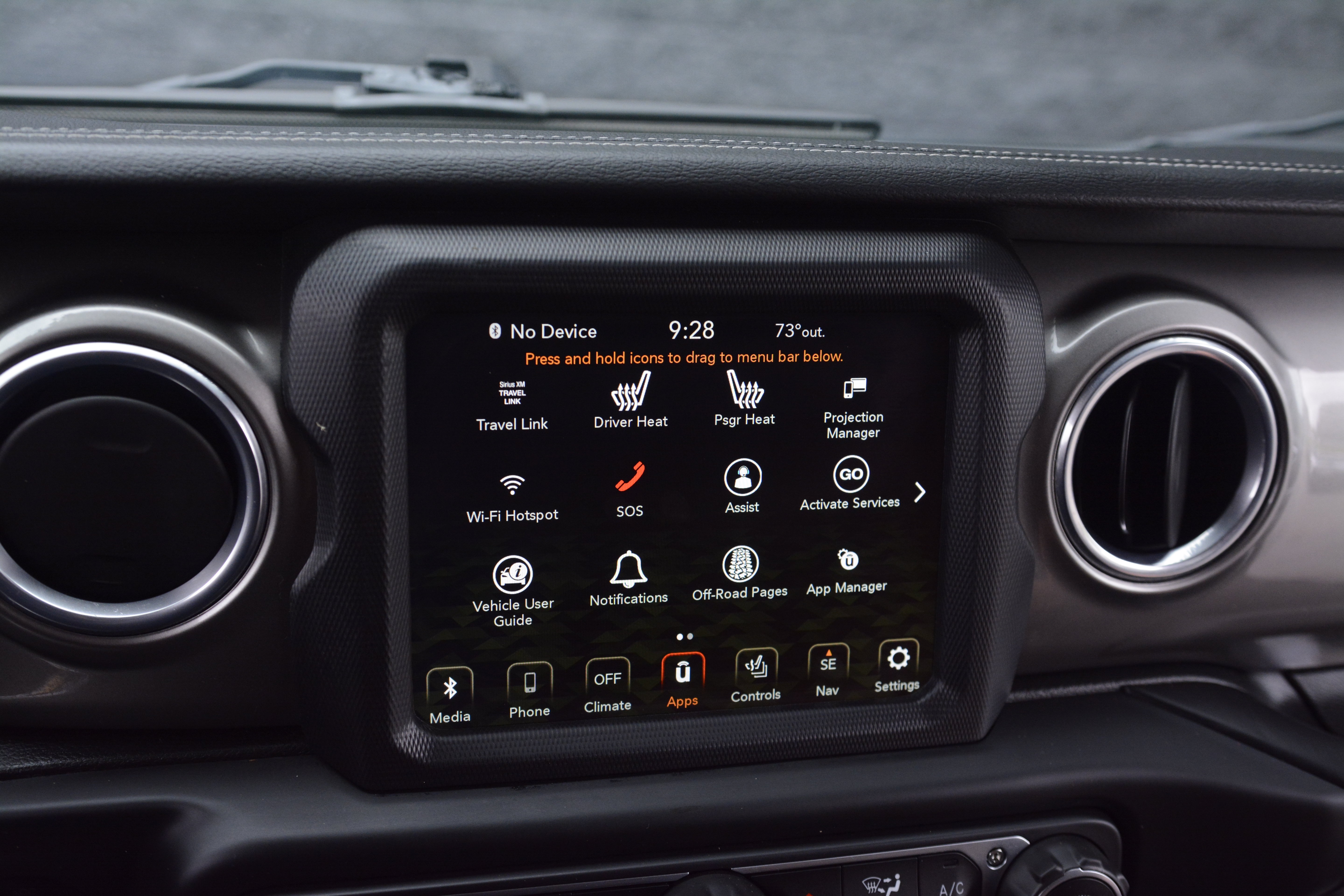Used 2018 Jeep Wrangler Unlimited Sahara AWD/4WD image 21