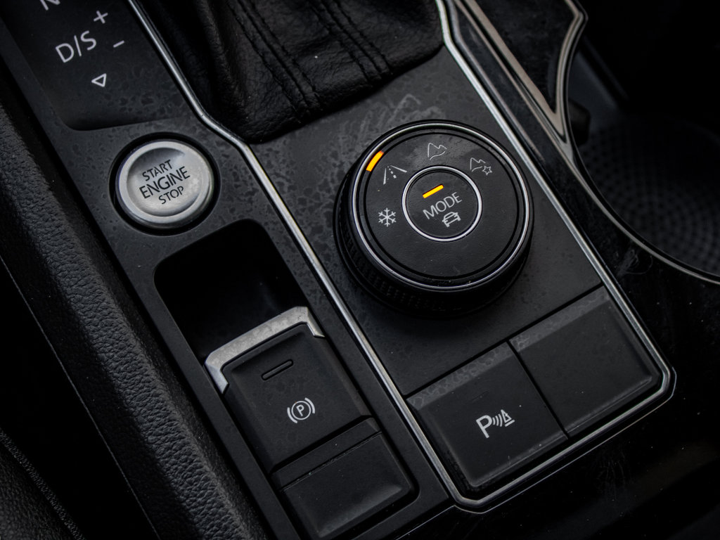 Used 2021 Volkswagen Atlas SEL image 35