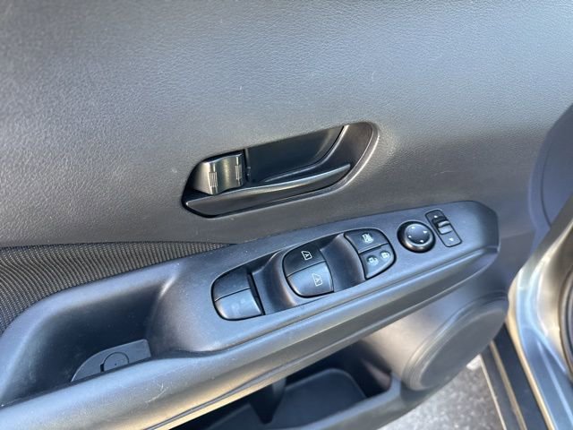 Used 2021 Nissan Kicks S image 20