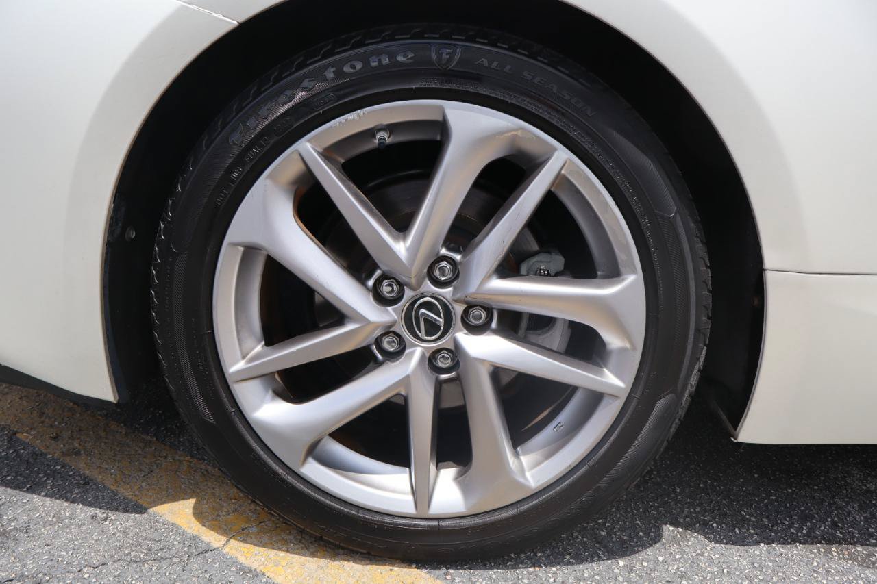 Used 2020 Lexus RC 300 w/ Accessory Package RWD image 25