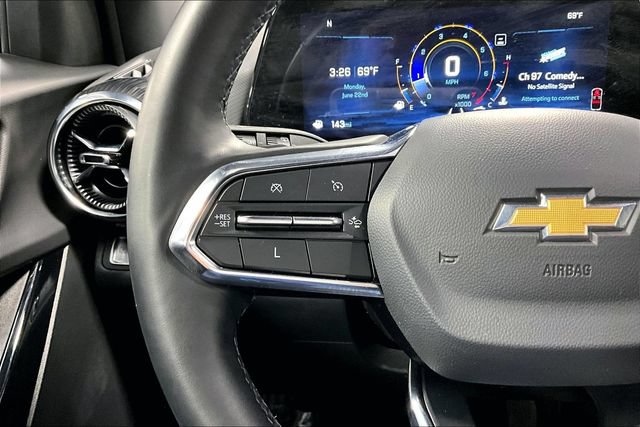 Used 2025 Chevrolet Equinox LT FWD image 11