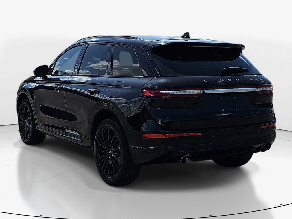 Used 2023 Lincoln Corsair Reserve w/ Jet Appearance Package image 7