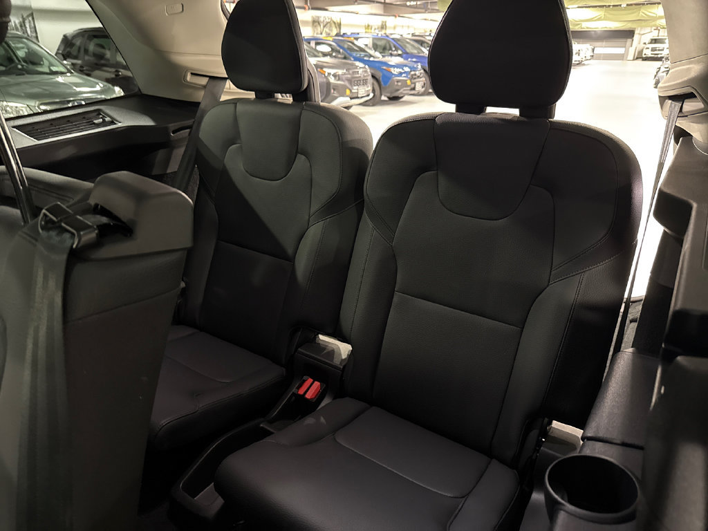 Certified 2025 Volvo XC90 T8 Plus w/ Protection Package Premier AWD/4WD image 25
