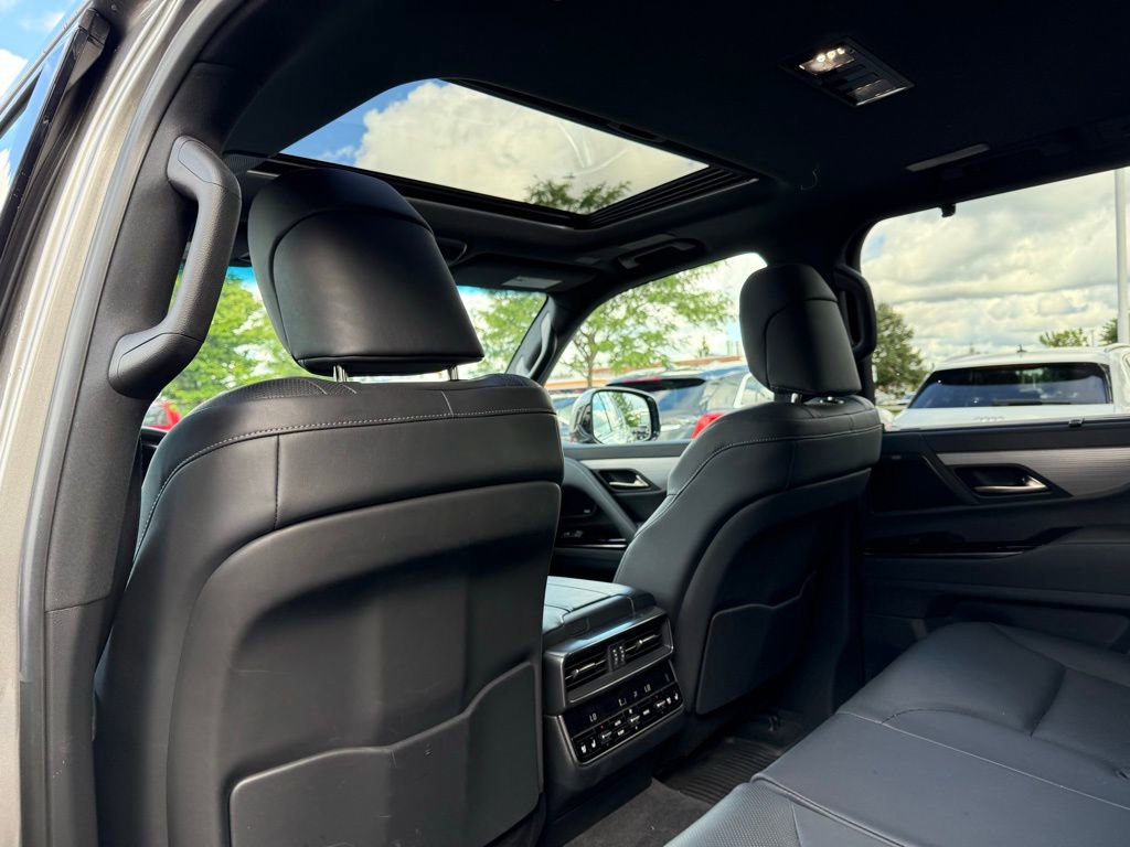 Used 2022 Lexus LX 600 F Sport image 16
