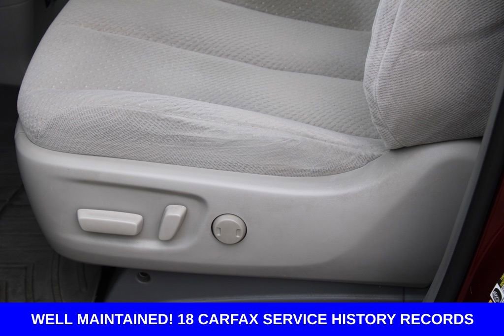 Used 2014 Toyota Sienna LE image 15