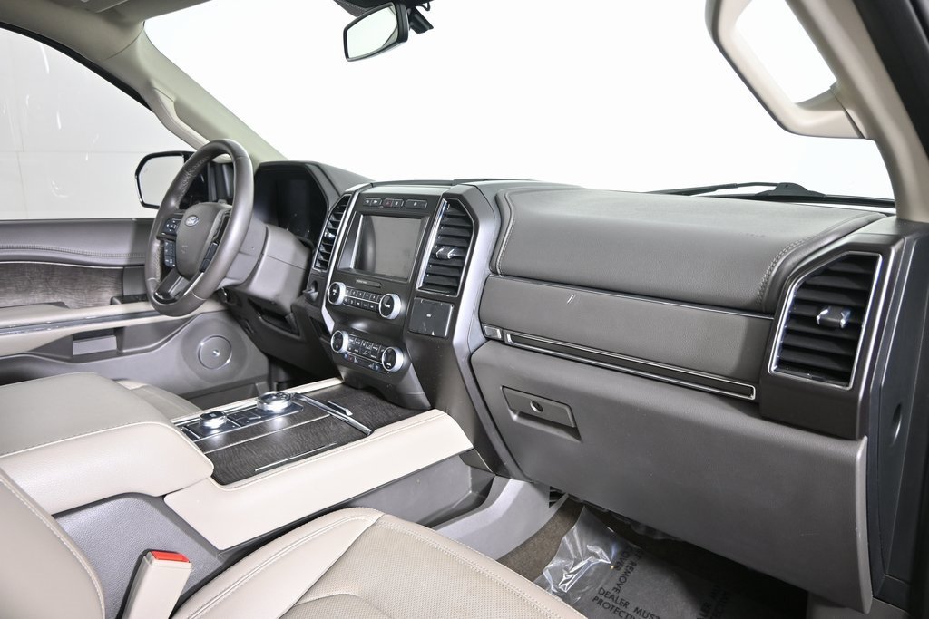 Used 2021 Ford Expedition Limited image 14