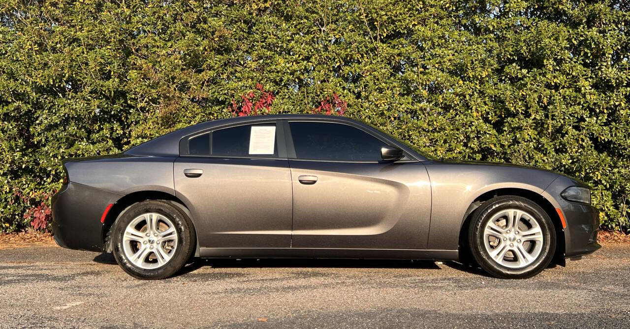 Used 2020 Dodge Charger SXT image 9
