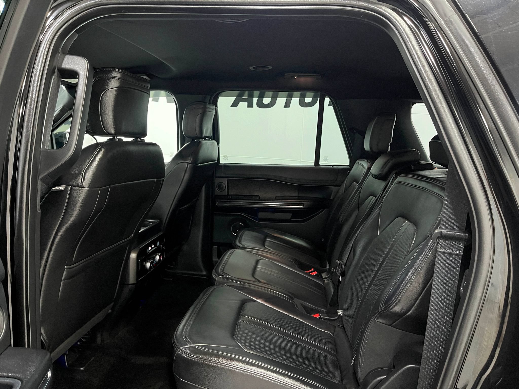 Used 2018 Ford Expedition Max Limited AWD/4WD image 29
