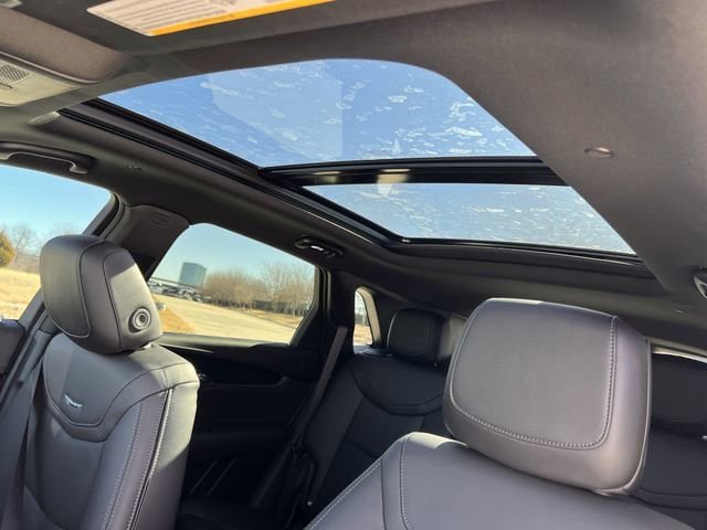 New 2025 Cadillac XT5 Premium Luxury image 9