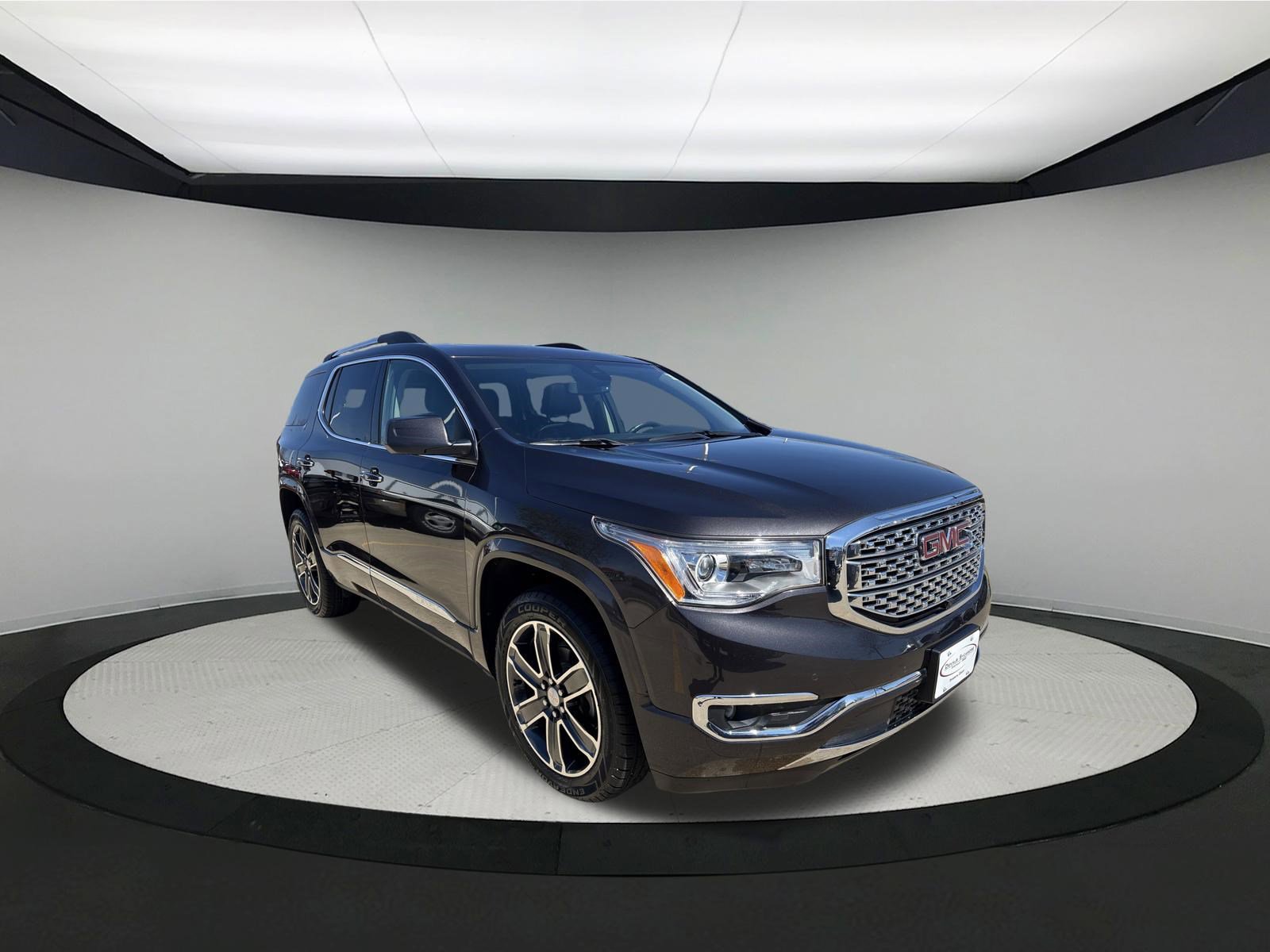 Used 2018 GMC Acadia Denali w/ Technology Package image 7