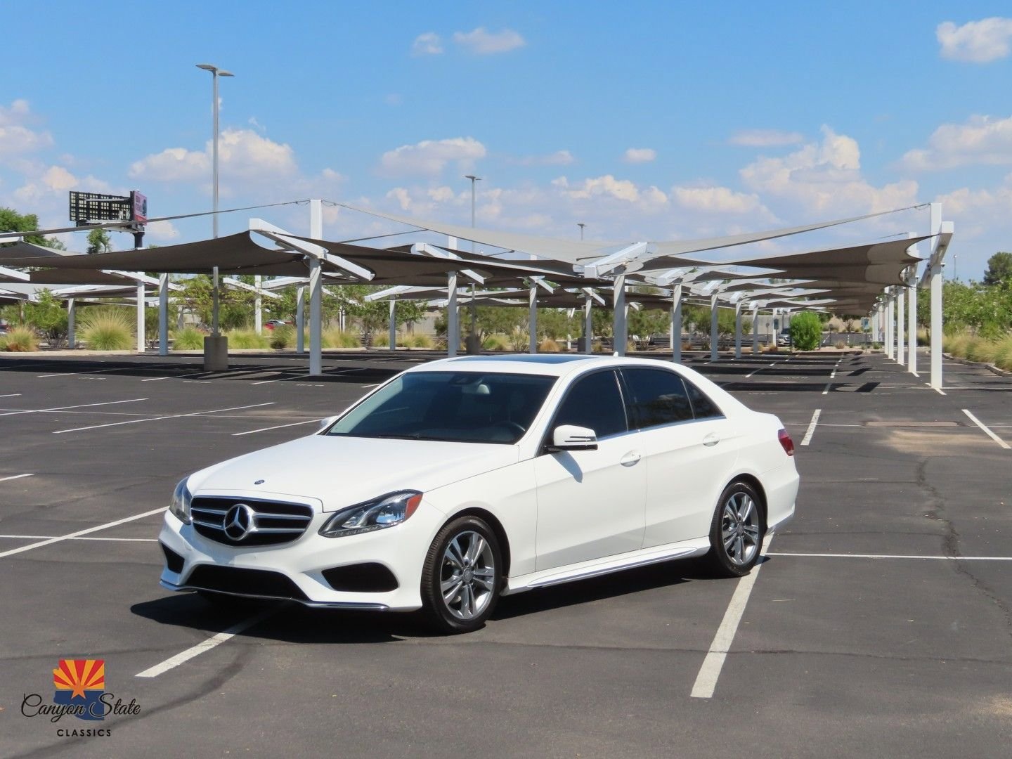 Used 2014 Mercedes-Benz E 250 BlueTEC 4MATIC Sedan image 7