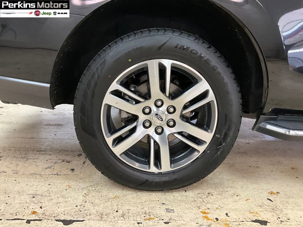 Used 2023 Ford Expedition Limited image 18