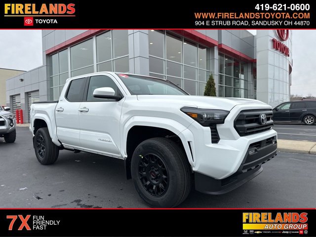 New 2025 Toyota Tacoma SR5