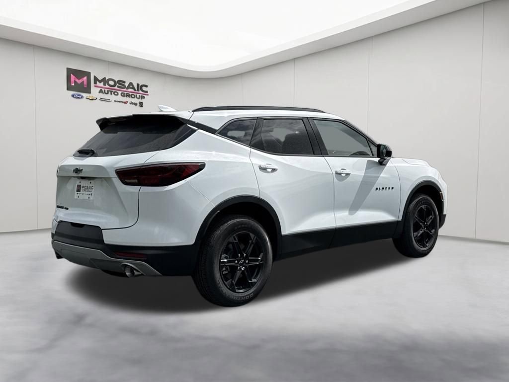 New 2026 Chevrolet Blazer LT w/ Convenience Package AWD/4WD image 8