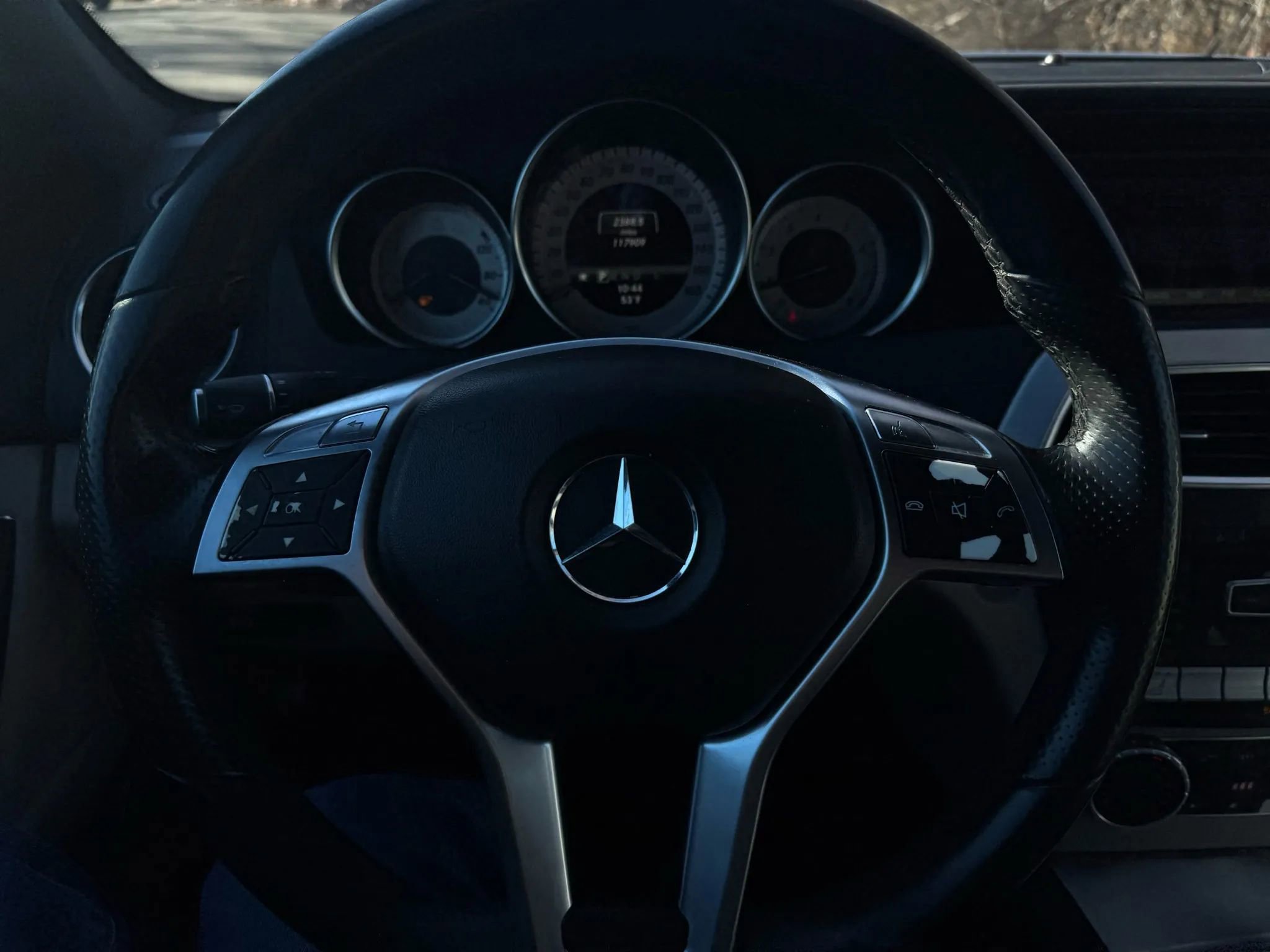 Used 2013 Mercedes-Benz C 250 Sedan image 28