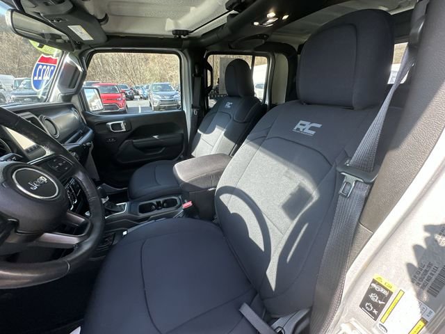 Used 2022 Jeep Gladiator Willys image 15