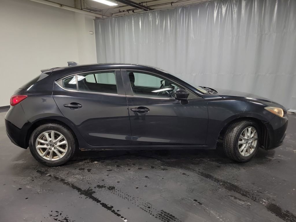 Used 2014 MAZDA MAZDA3 i Touring w/ Technology Package image 10